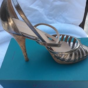 Womens high heels size 10m